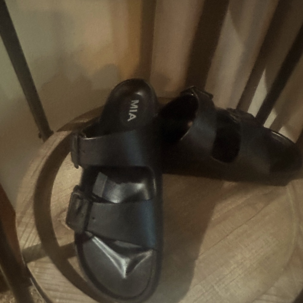 Black sandals